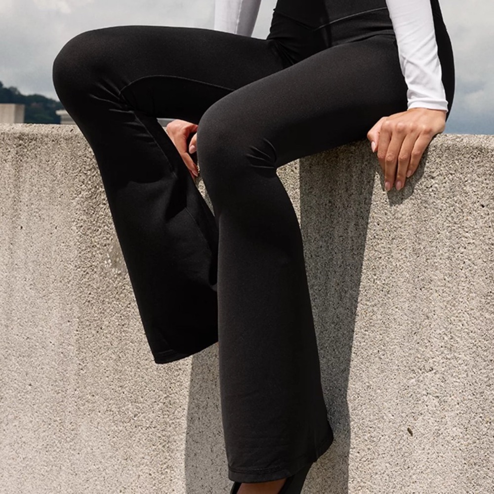 cross over flare leggings